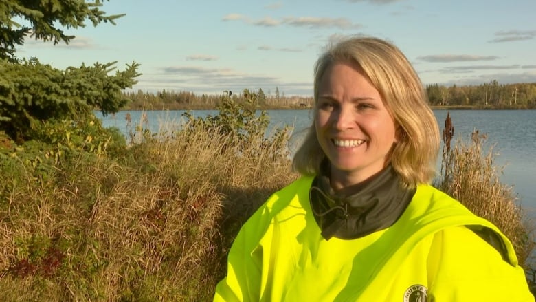 Rescue exercise teaches Islanders how to save stranded marine animals