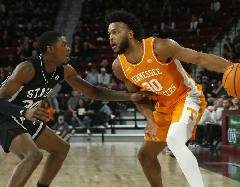 Vols basketball vs. Michigan State: Information, notes, lineups