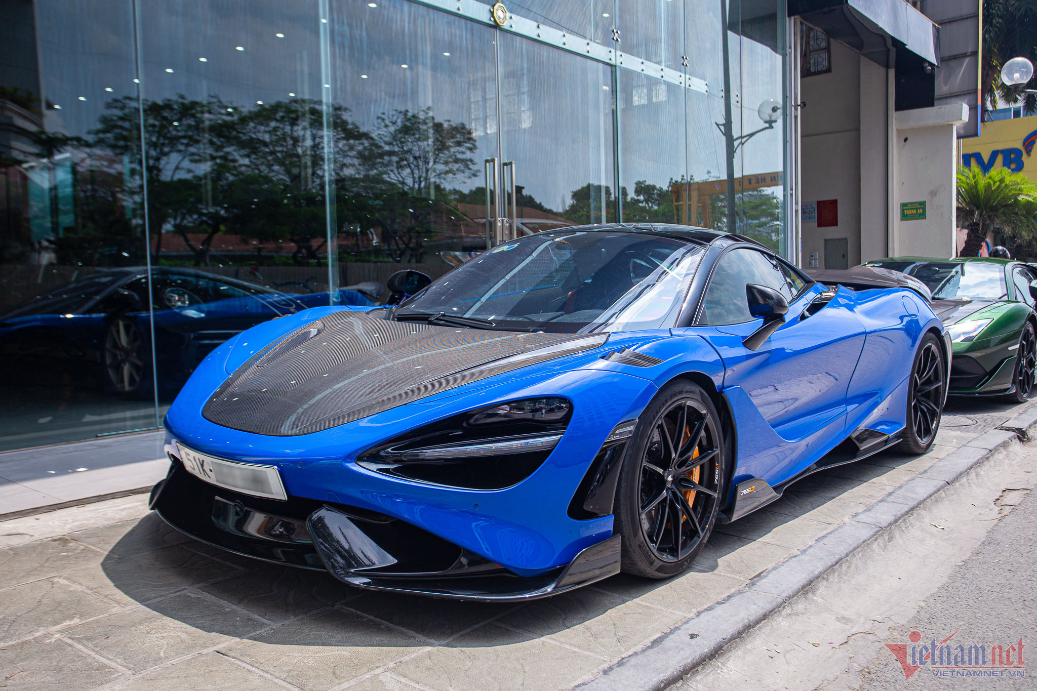 Cận cảnh siêu xe McLaren 765LT giá hơn 35 tỷ từng của đại gia lan Sài thành