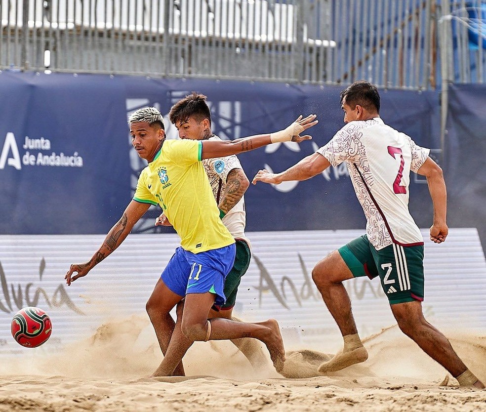 Futebol de areia: Brasil estreia com goleada sobre México, no Mundialito da Espanha