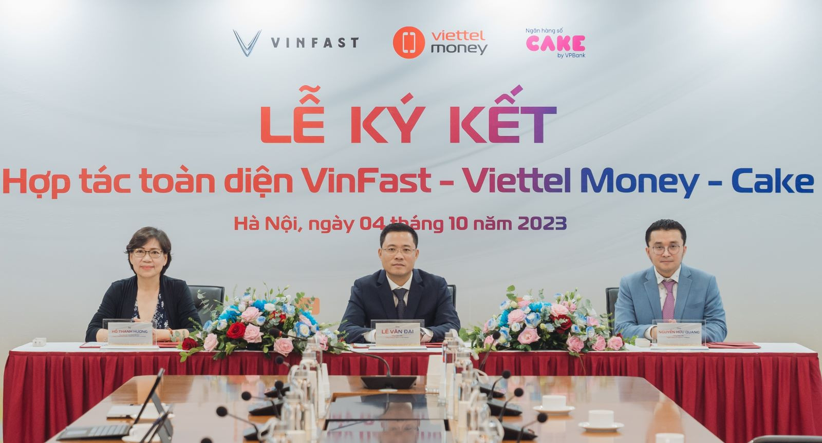 Vinfast hợp tác chiến lược với Cake by VPBank và Viettel Money