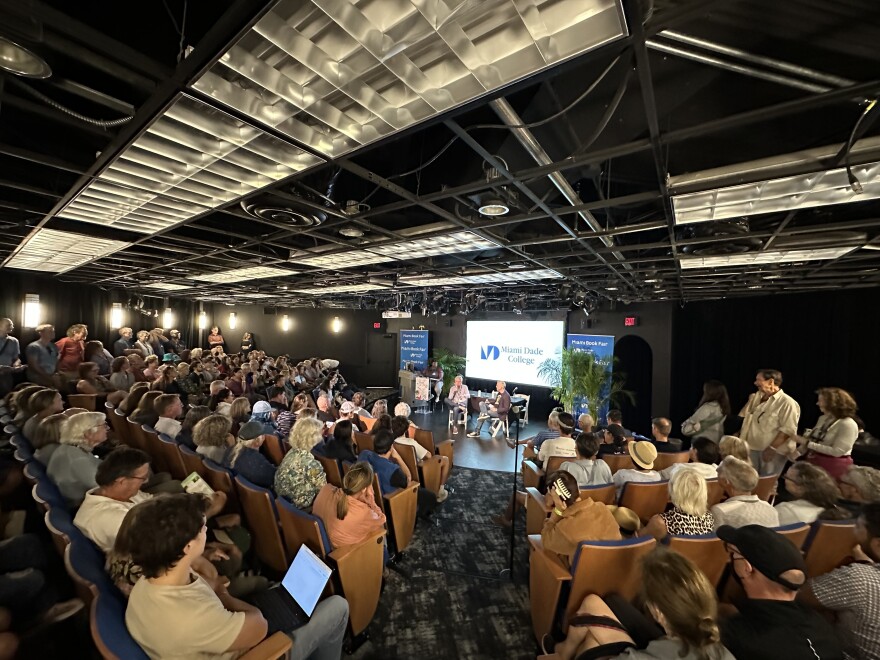 Live at the Miami Book Fair with the most Florida man: Carl Hiaasen