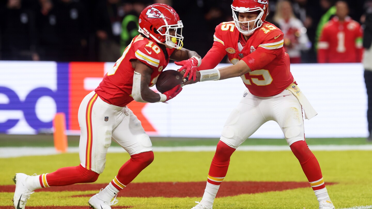 Chiefs take 14-0 lead in Germany