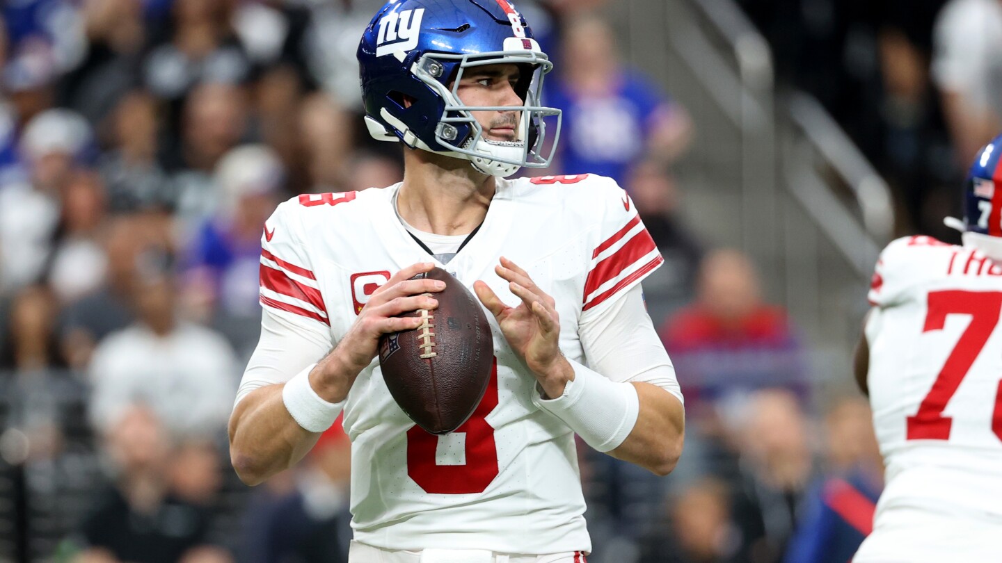 Giants place Daniel Jones on injured reserve