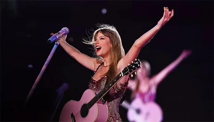 Rain Forces Taylor Swift to Postpone Her Performance in Buenos Aires