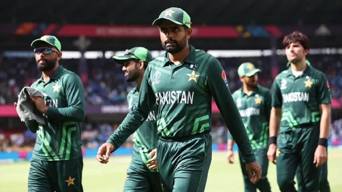 Pakistan Cricket Team: World Cup 2023 के बीच बाबर आजम एंड कंपनी को दूसरी बार मिली सजा, ICC ने इस वजह से ठोका जुर्माना – World Cup 2023 Pakistan players Fined 10 percent of match fee for slow over rate against new zealand match