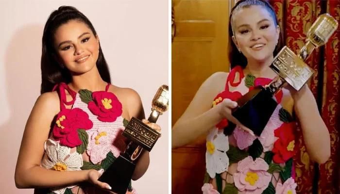 Selena Gomez Smiles Broadly as She Accepts Her ‘Calm Down’ Billboard Music Award