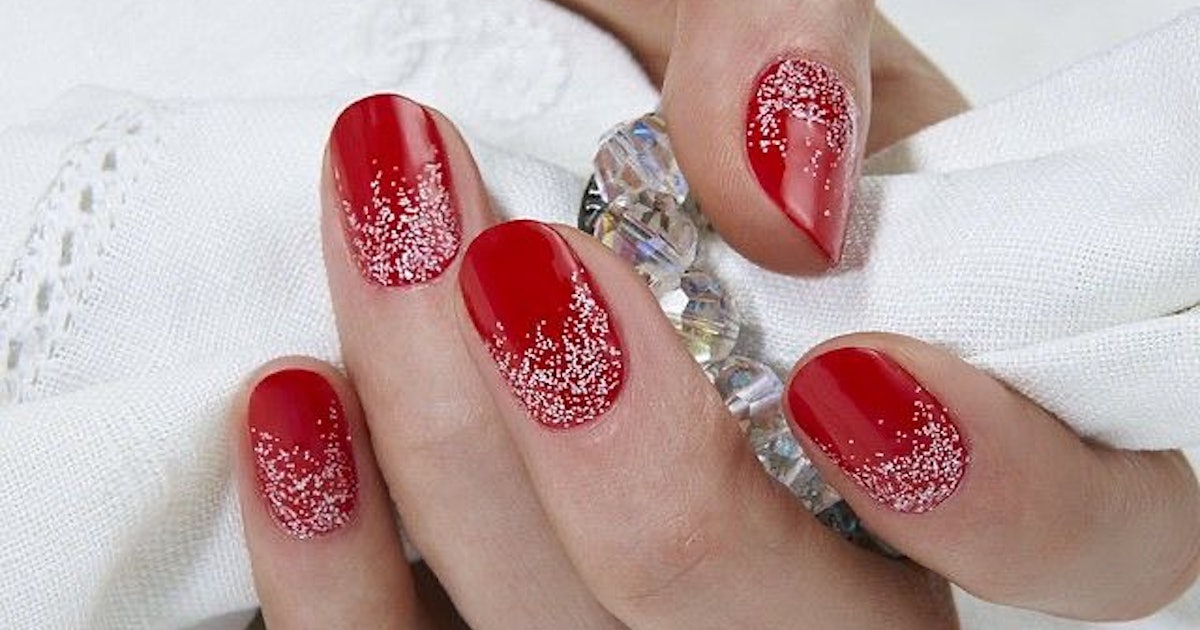 This Sparkly Holiday Manicure Is So Much Cooler Than A Red & Green Design