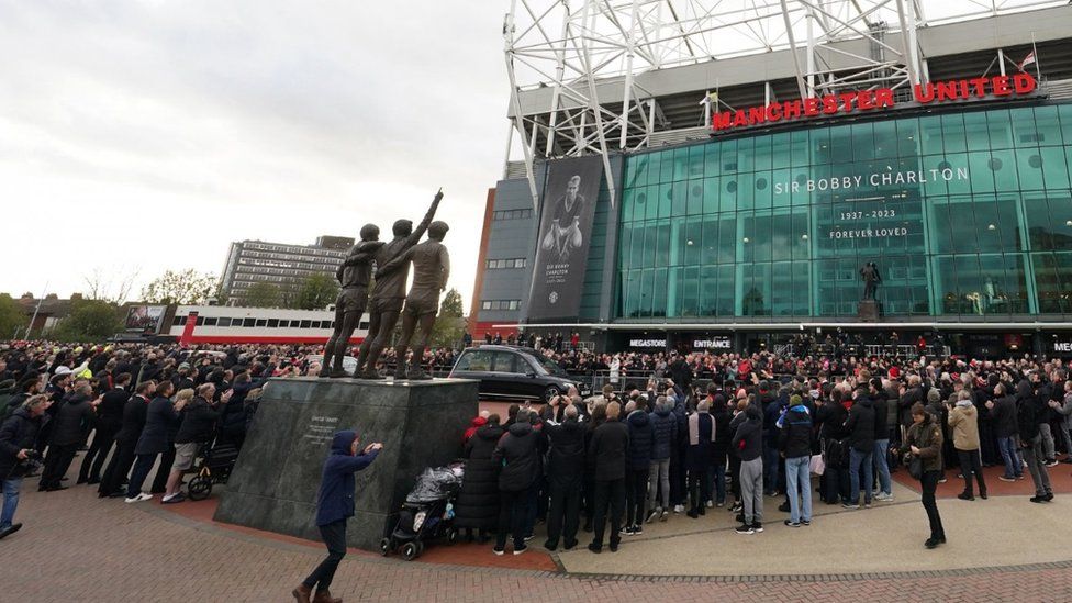 Sir Bobby Charlton: Crowds gather for funeral procession