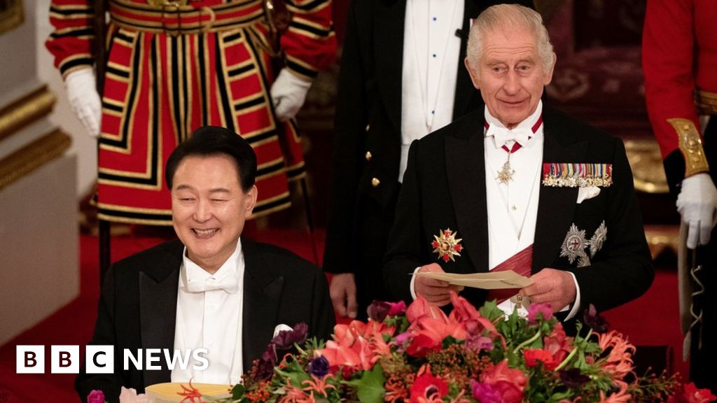 King Charles speaks Korean at state banquet to honour president