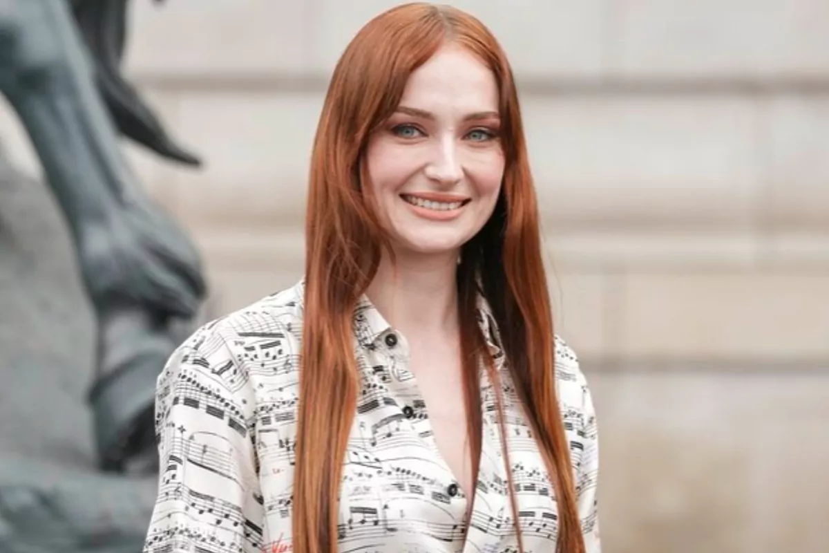 Sophie Turner’s new flame: Actress caught sharing kiss with British aristocrat Peregrine Pearson