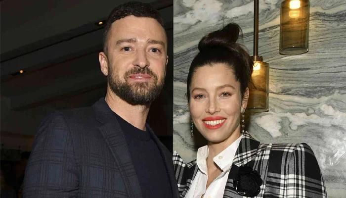 Justin Timberlake and Jessica Biel Get Out with Friends Amid Return Rumors