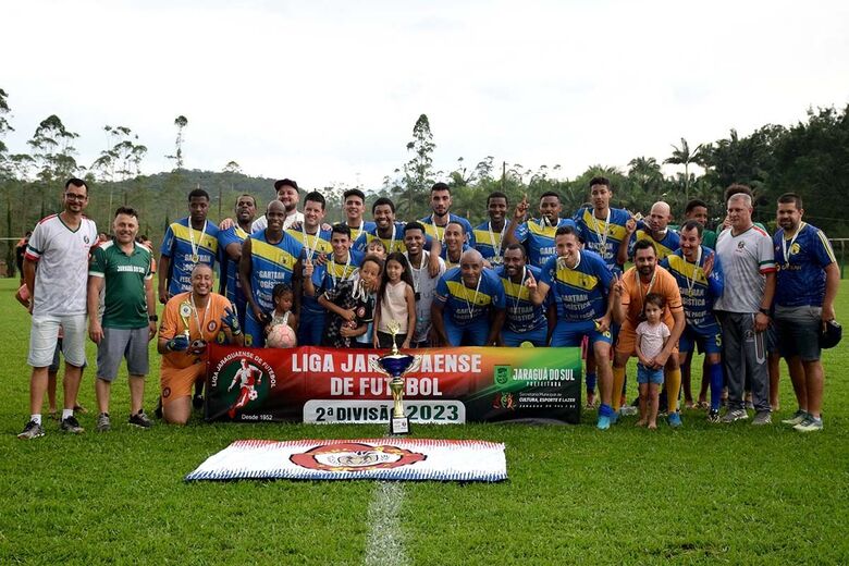 Rio Molha é campeão da 2ª Divisão de Futebol