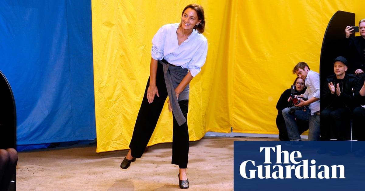 ‘Reputation precedes her’: Phoebe Philo nearly sells out exclusive collection