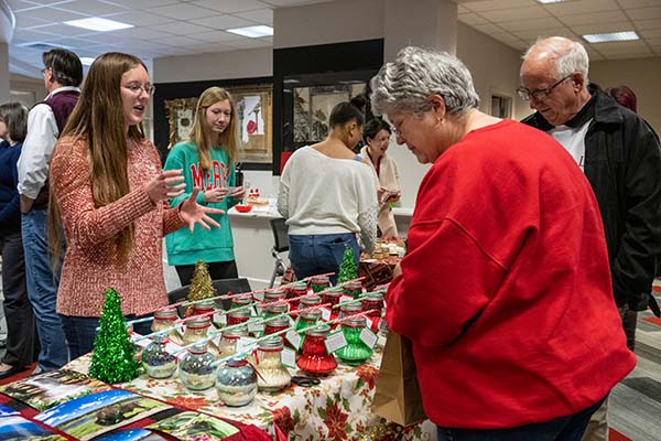 IDEA Bank brings its Jingle Fest for Christmas shoppers to the Square for the third year