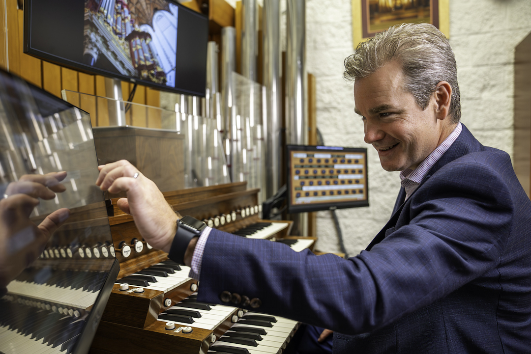 One-of-a-kind practice organ gifted to Rice music students