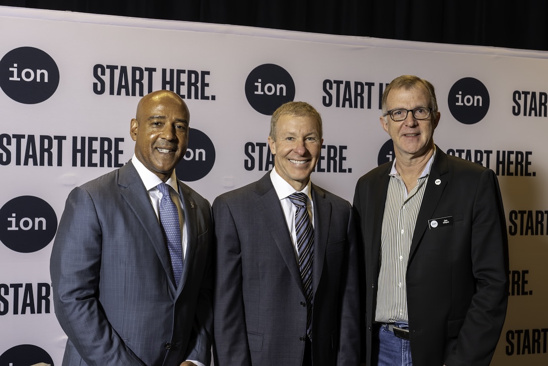 United Airlines CEO Scott Kirby talks innovation, sustainability with President DesRoches