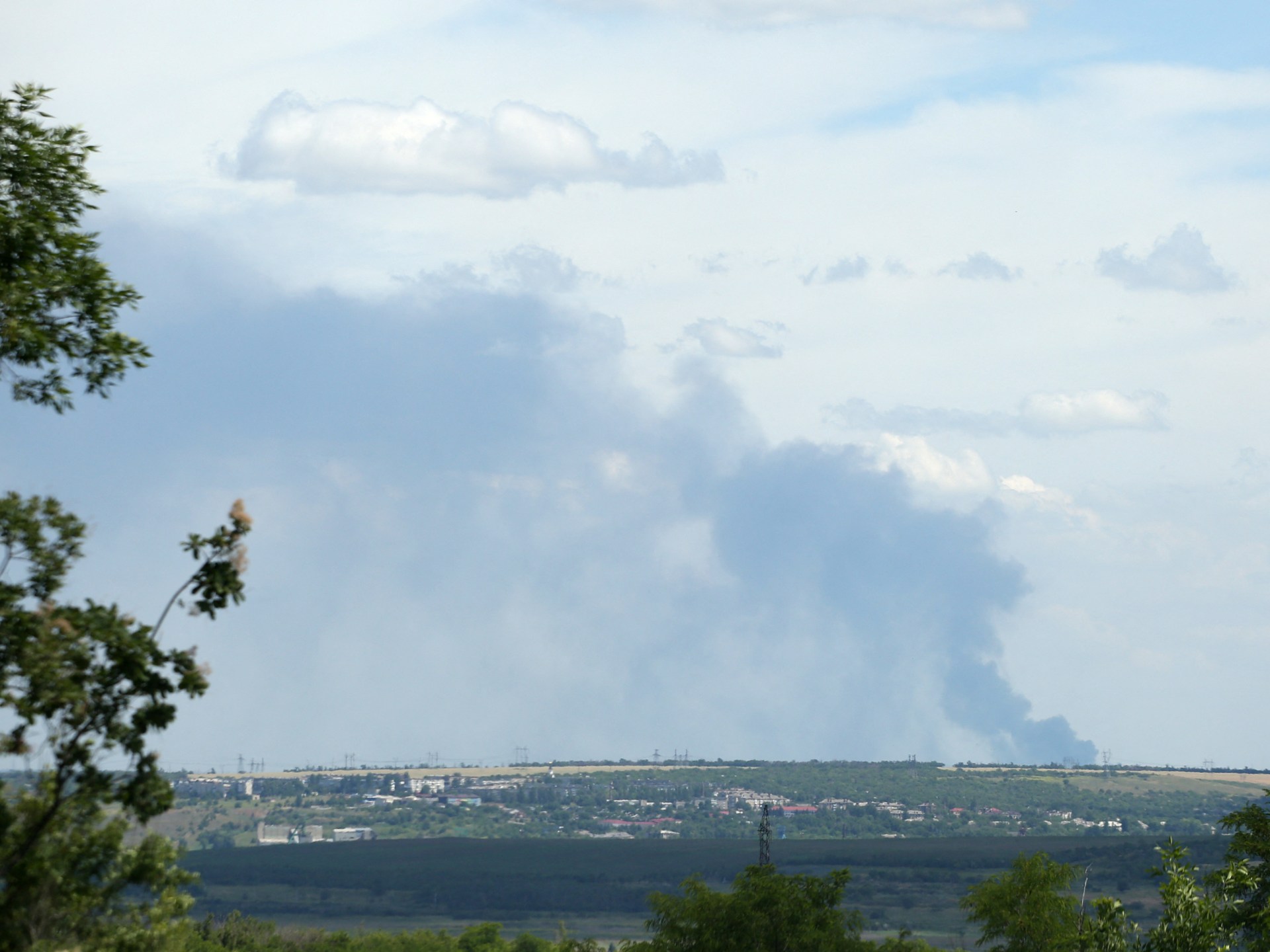 Car bomb kills Russia-backed politician in east Ukraine