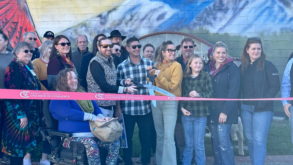 City of Red Bluff celebrates completion of new downtown mural