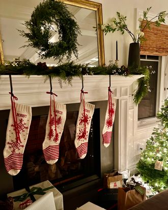 Annie Meyers-Shyer’s Holiday-Decorating Handbook