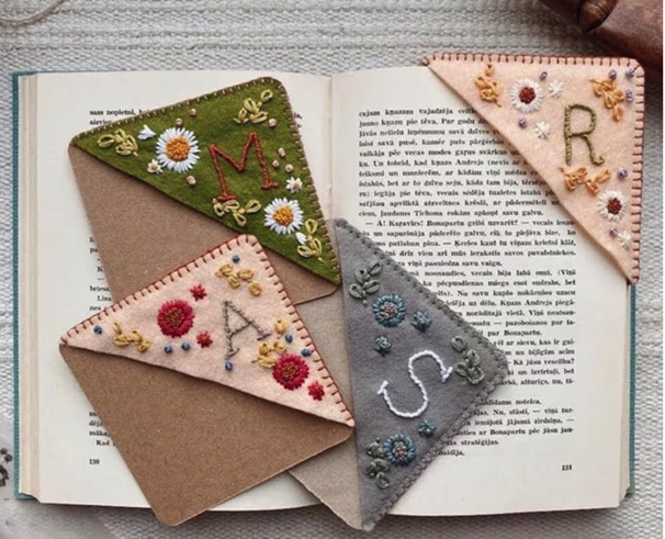 51 Unique Gifts for Book Lovers