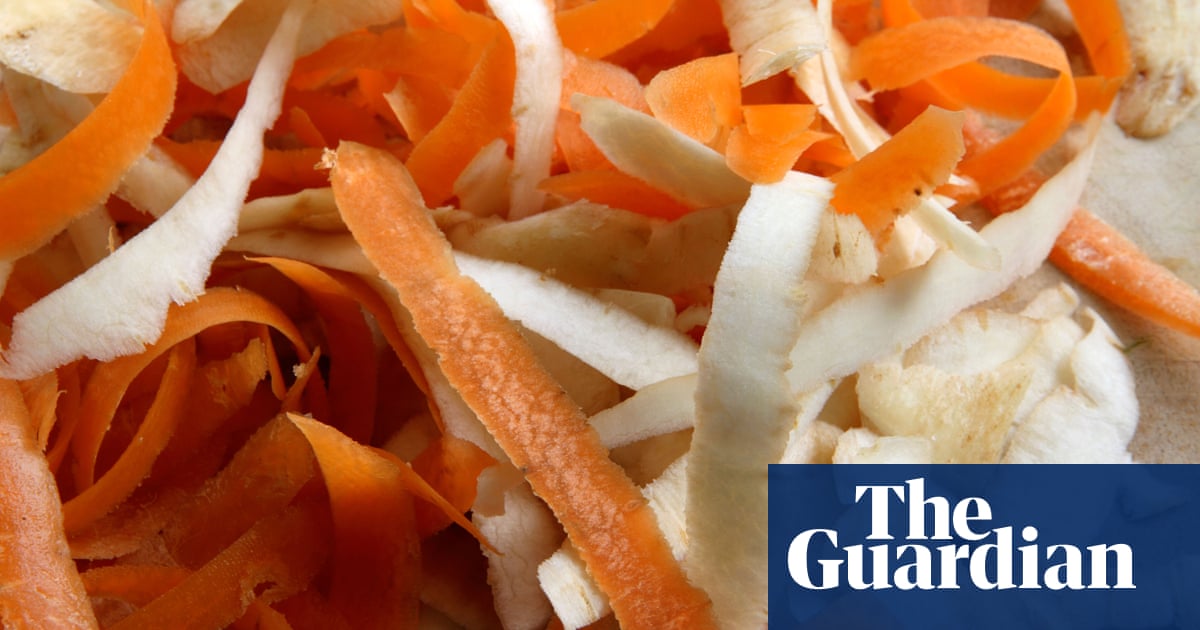 Five kitchen hacks to lower your vegetable waste