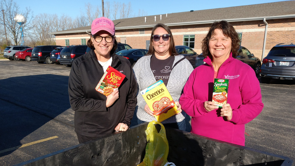 Fox Valley donates more than 3,000 pounds of food to St. Joseph Food Program