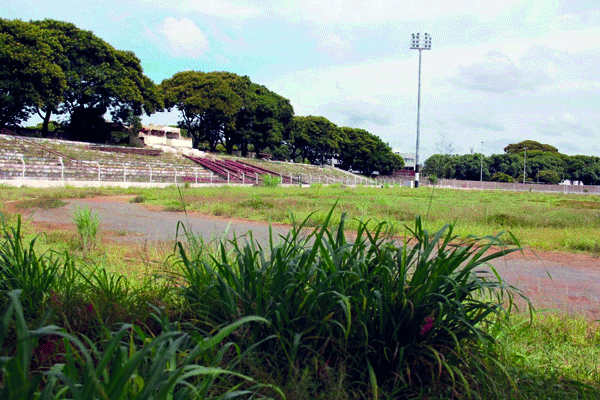 Uma cidade sem futebol