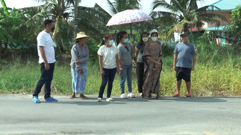 สุดทน ชาวบ้านร้องถนนยุบตัวเป็นคลื่นทำรถพังเสียหายไร้หน่วยงานเหลียวแลอ้างรองบประมาณ