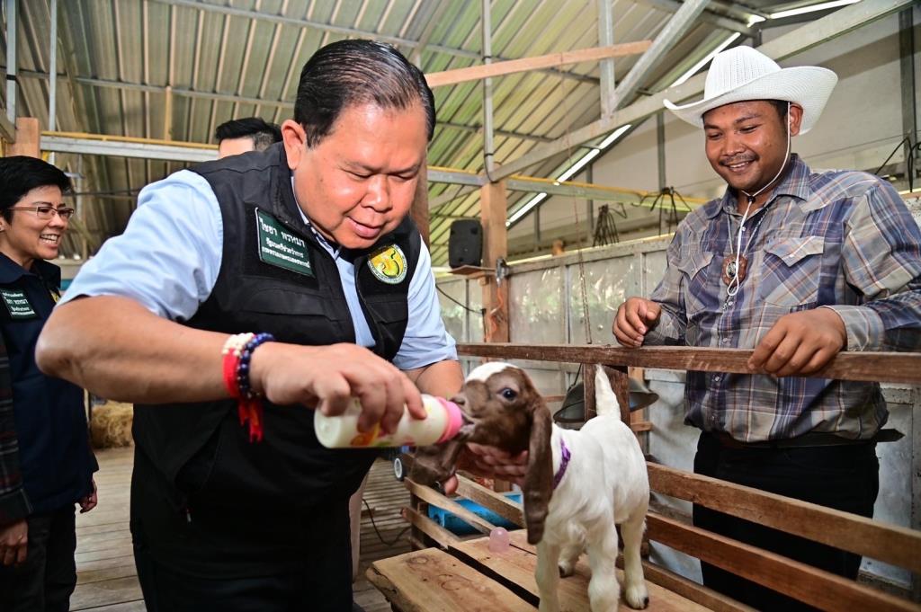 “ไชยา” ล่องใต้ลงกระบี่ ชูโครงการ “กระบี่เมืองแพะ” ส่งเสริมการทำเกษตรผสมผสานตาม BCG Model