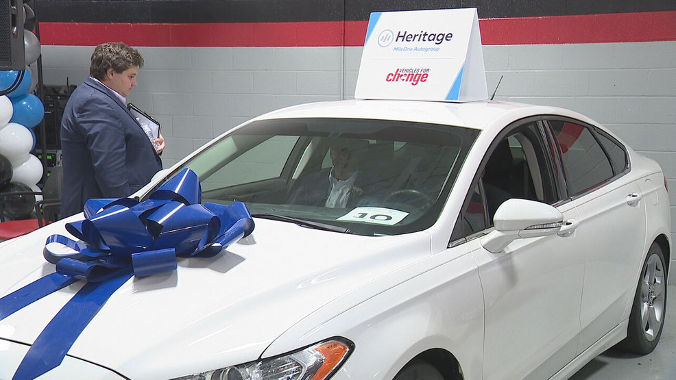 10 veterans receive vehicles from local car sales group