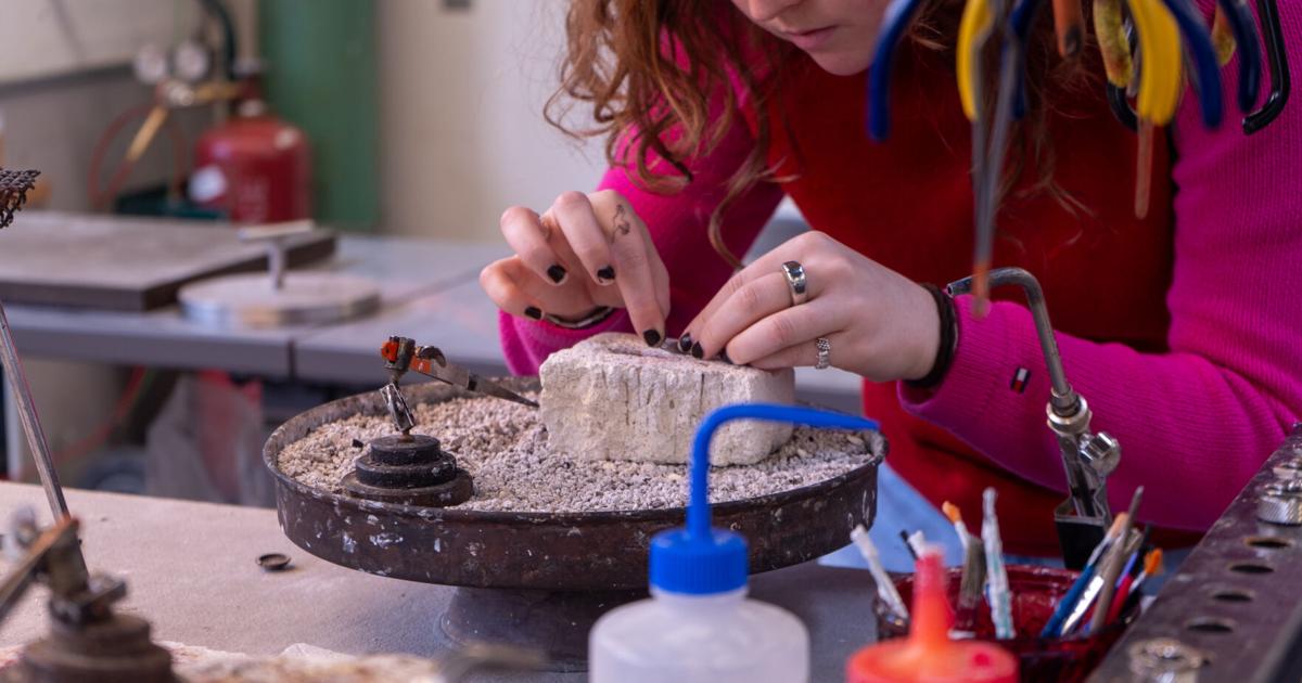 Pick up jewelry making opportunities for winter term