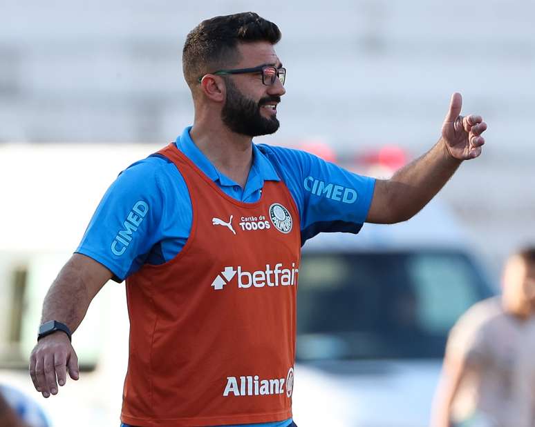 Após vexame em Derby, Palmeiras demite Ricardo Belli, técnico do futebol feminino