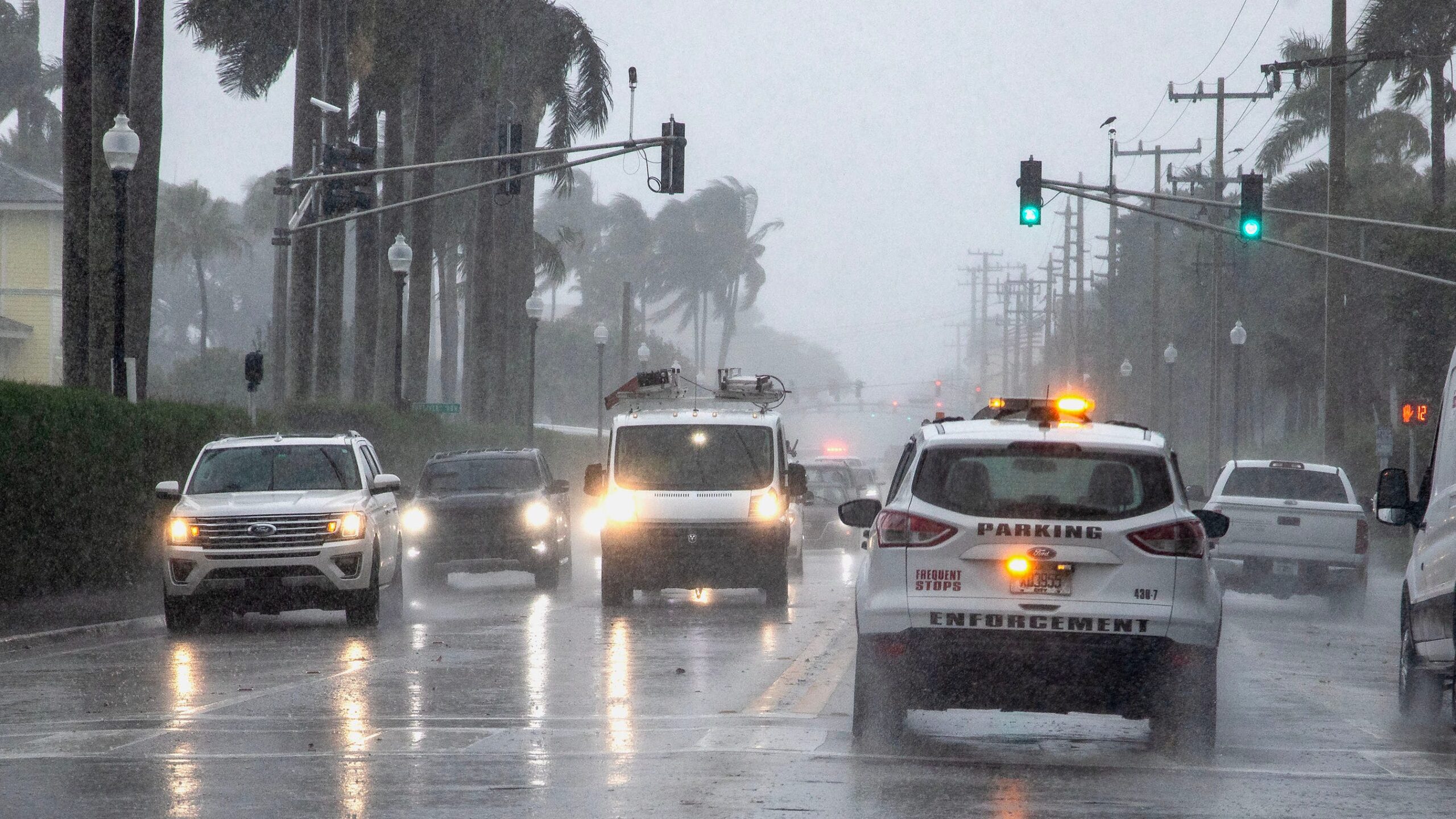 Traveling for Thanksgiving? Stormy weather could snarl pre-holiday travel plans.