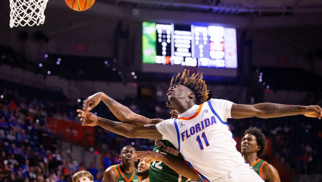 Florida basketball coach Todd Golden talks about brush with Shaquille O’Neal