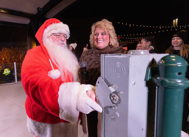 See the Massillon Holiday Parade 2023 in photos