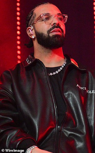 Nick Kyrgios squashes beef with Drake