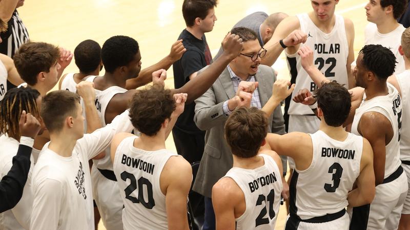 Men’s Basketball Falls to UMF in Saturday Matchup