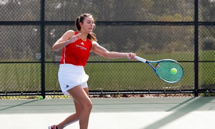 Tennis Wraps Up Big Green Tournament to End Fall Campaign