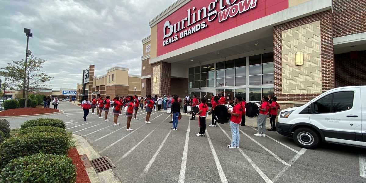 Burlington celebrates first Tuscaloosa store with grand opening ceremony