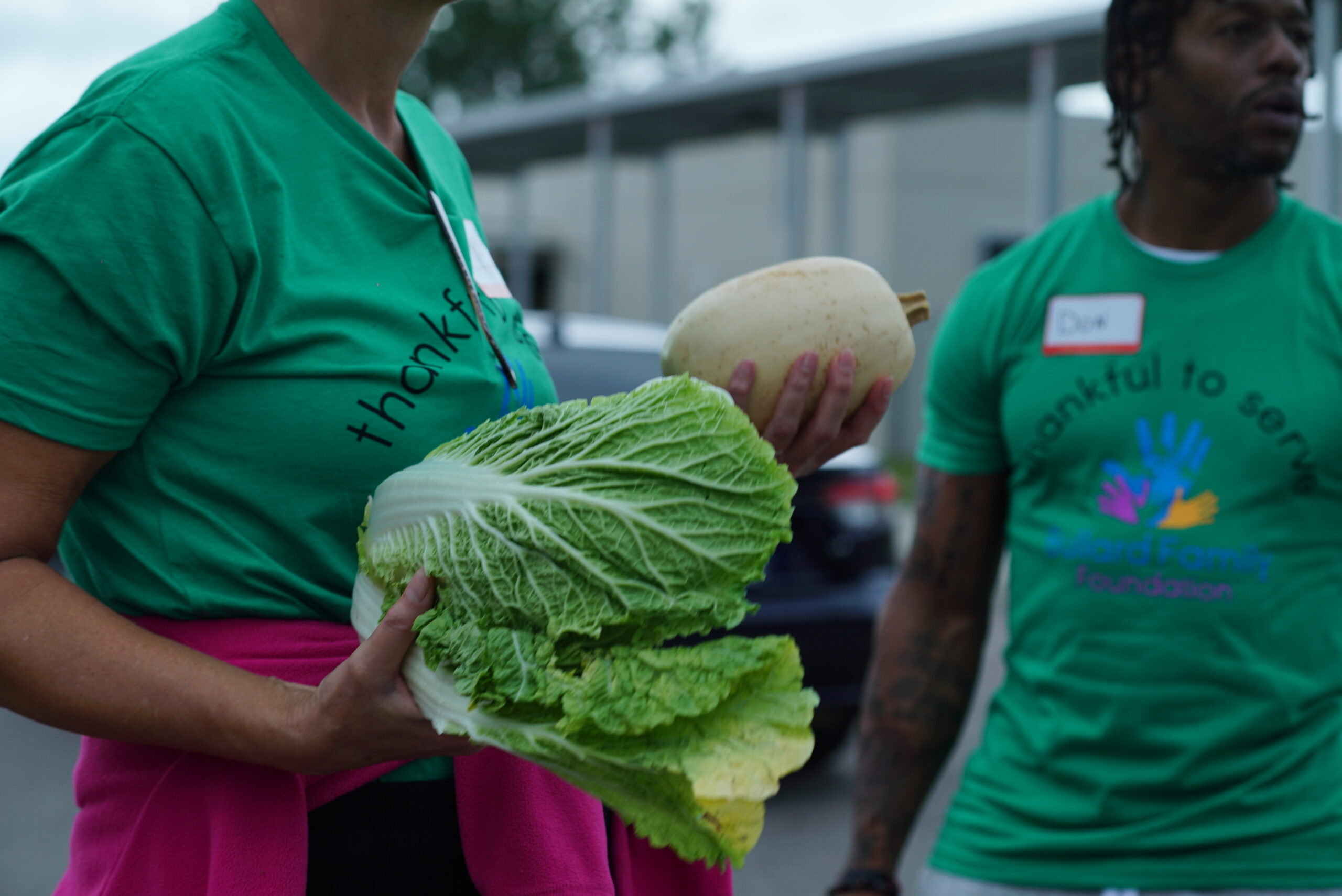 Bullard Family Foundation and Metropolitan Ministries host pop-up food drive