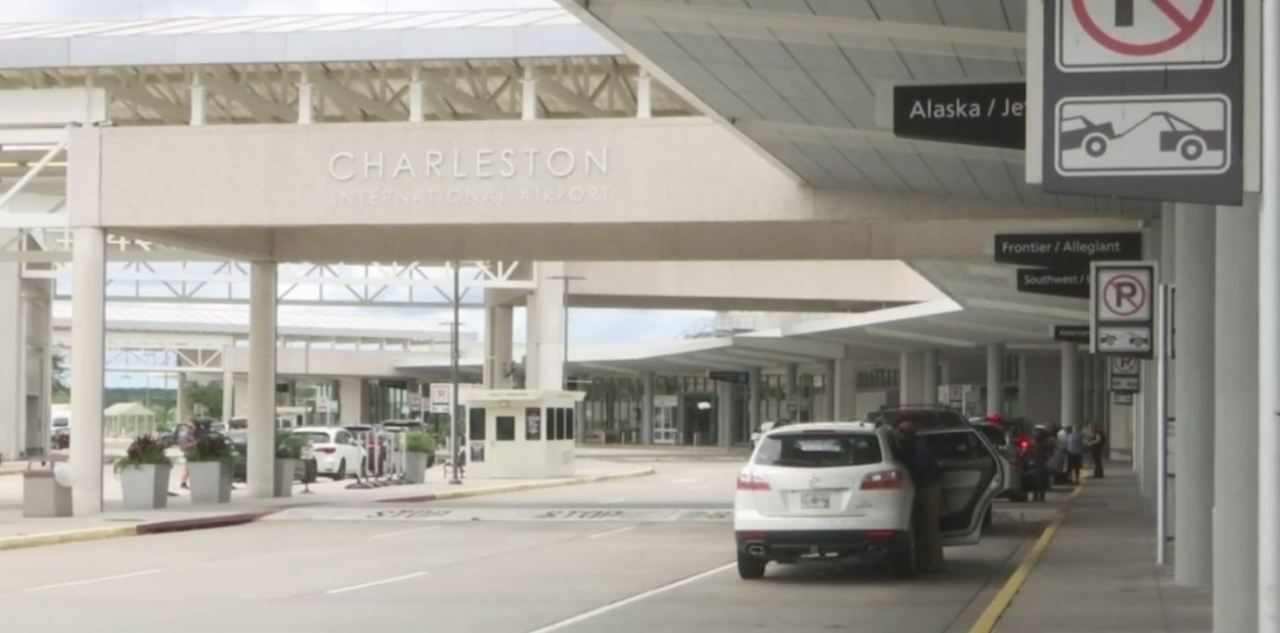 Charleston Airport offers tips for smooth Thanksgiving travel