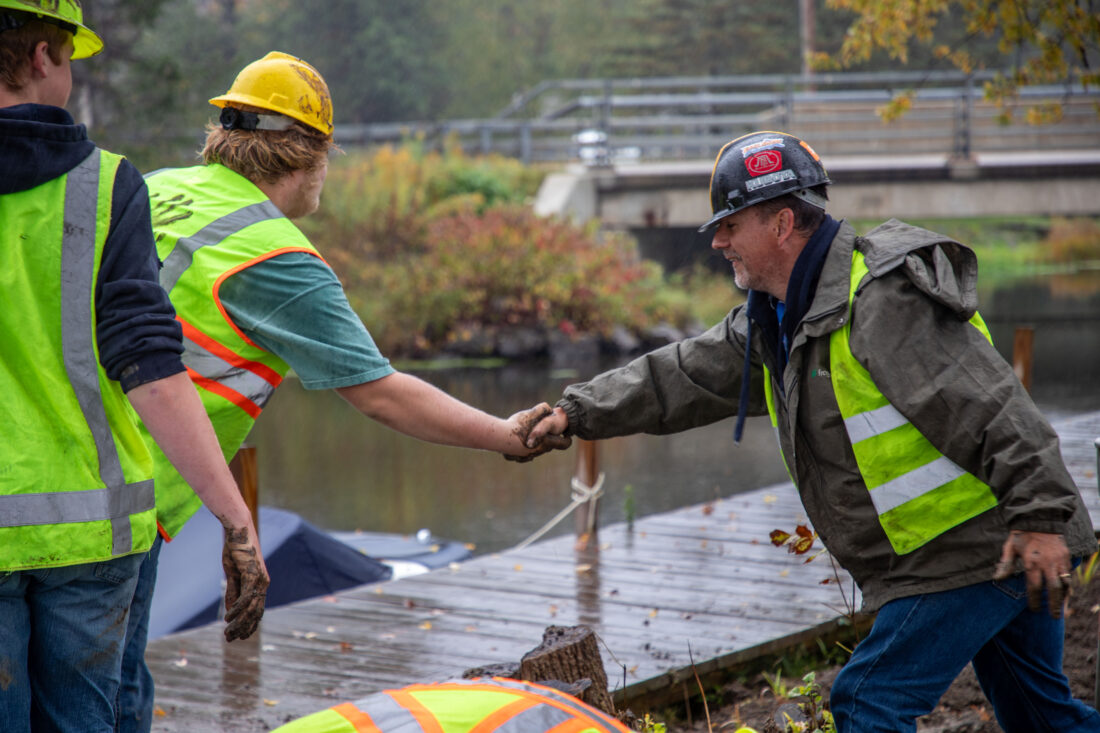 Conservation Students Tackle Lake Project