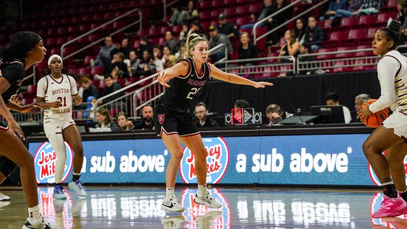 Women’s Basketball Hosts Quinnipiac in Home Opener