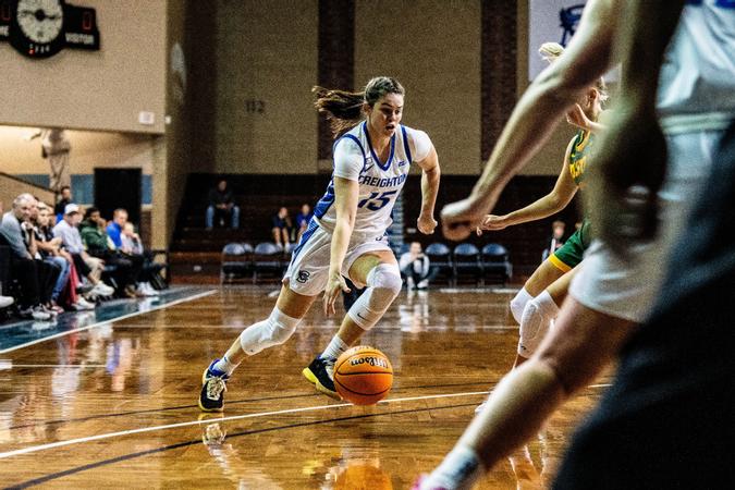 #22 Women’s Basketball Runs Wild Over Bison
