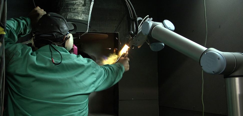 The Robots Are Coming: ‘Waves of Innovation’ Event To Be Held at AT&T Stadium