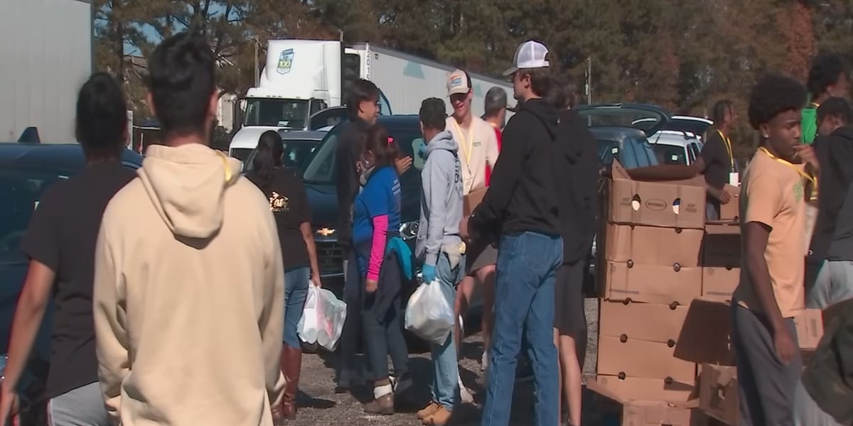 Thanksgiving food giveaway looks to combat food insecurity in Gwinnett County