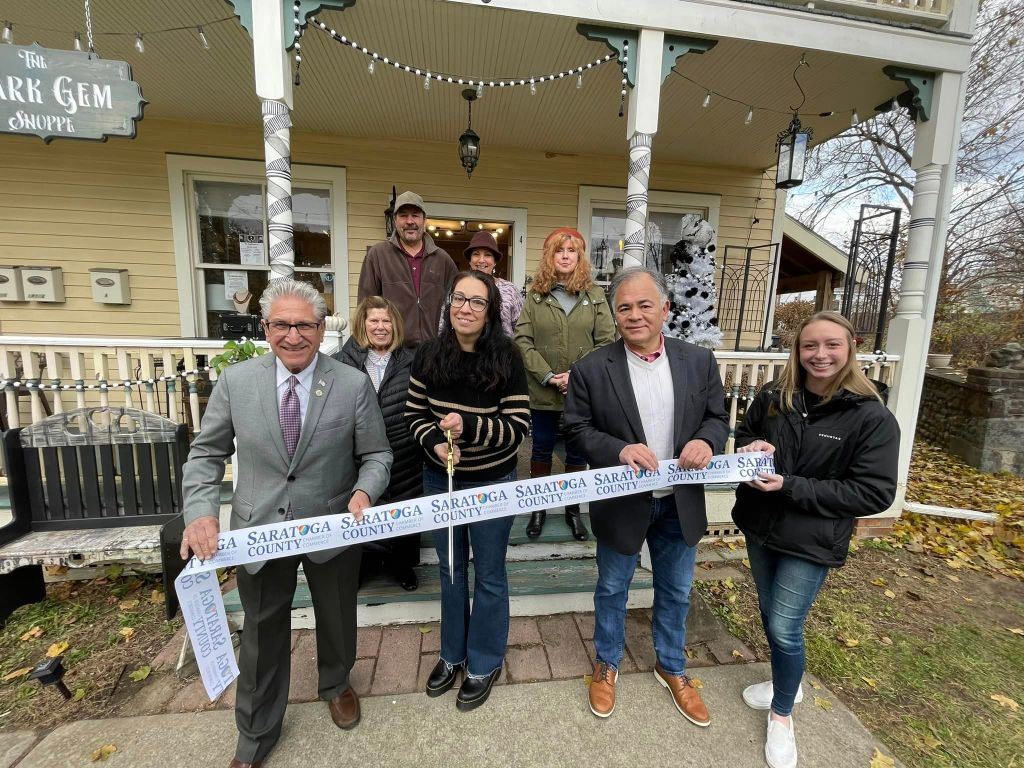 SNAPSHOT: The Dark Gem Shoppe celebrates grand opening