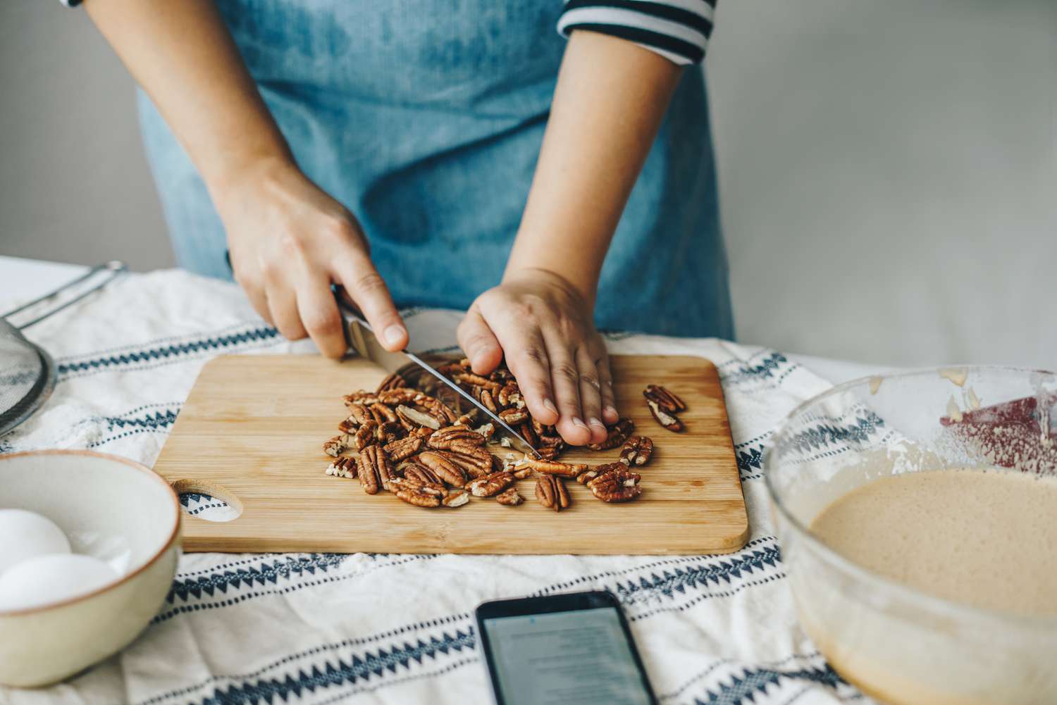 6 Benefits of Snack-Size Portions of Pecans