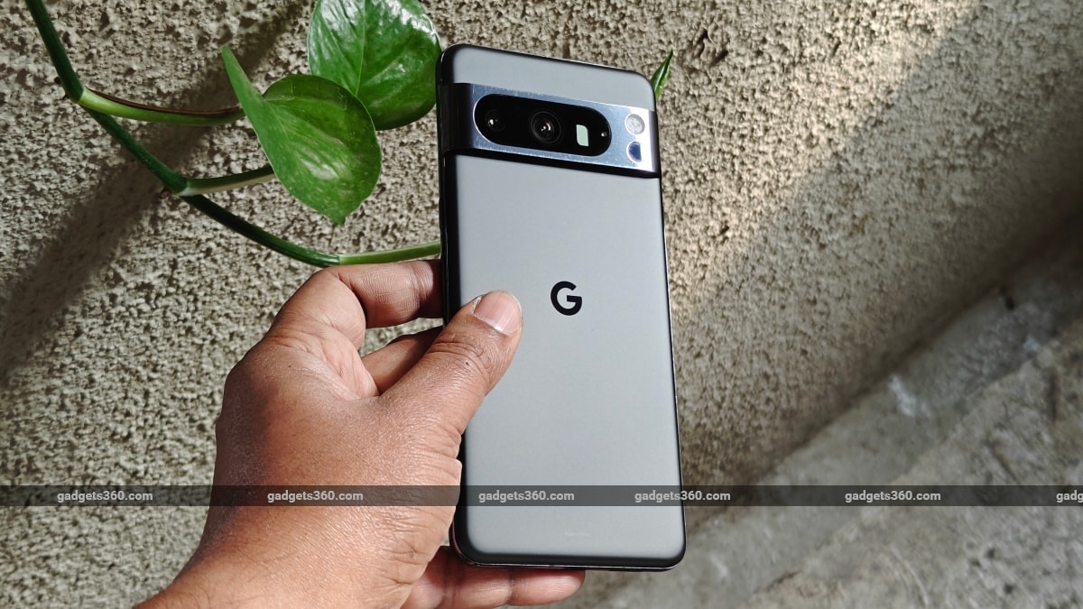 Google Pixel 8 Pro Review: New Pixel, Old Problems